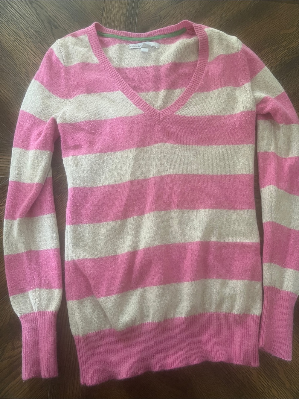 Old Navy Pink & Cream Striped V-Neck Sweater (Bin2-52)